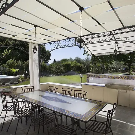Roveta Apartment *