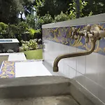 Roveta شقة سْكانديتْشي